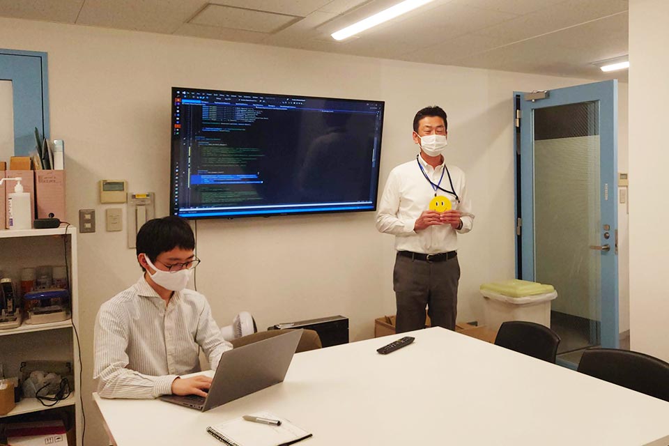 (…ところで、ここで写真撮っても良かったのかな……?)