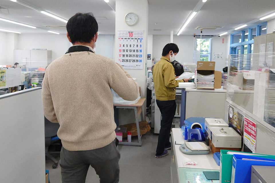 次は営業第二部に…