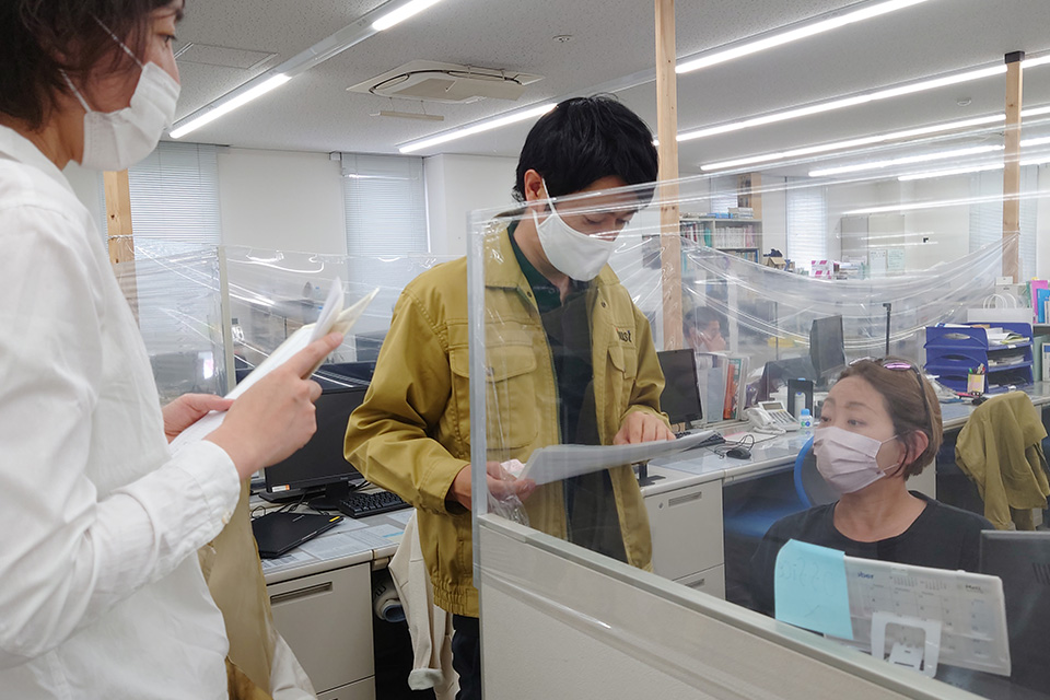 「この人たちを集めたいんだけど…」「誰ですか？」
