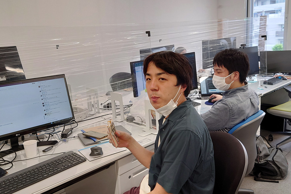 賞品のお菓子は展示会チーム皆でおいしくいただきました