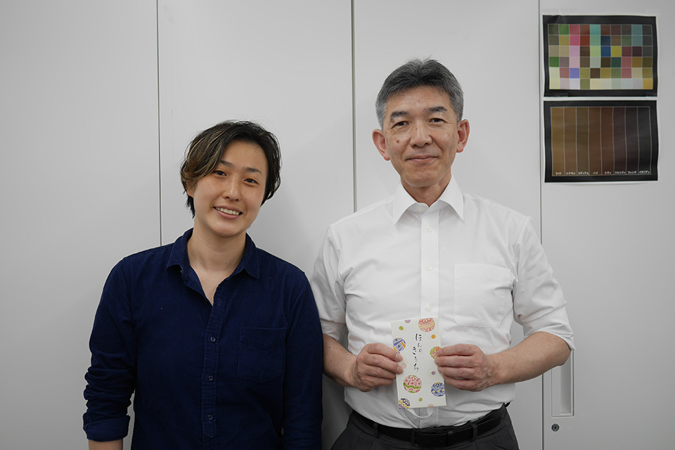 代表して小野さんと金さん、写真撮影はできませんでしたが村上穣さんと設計部北村さん、おめでとうございます！